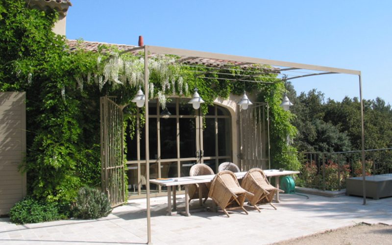 Pergola contemporaine