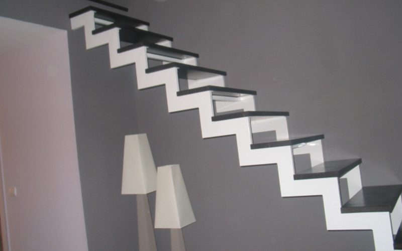 Escalier métal et marches bois